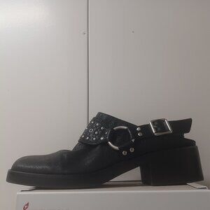 Lucky Brand 9.5 Kalv studded platform clog
